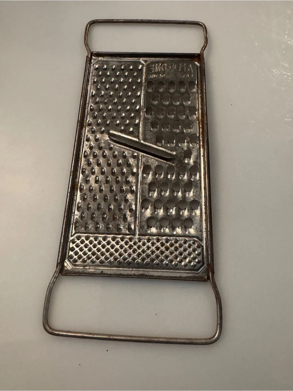 VINTAGE ALL IN ONE PAT PEND Grater/shredder cheese metal rustic kitchen 1950's